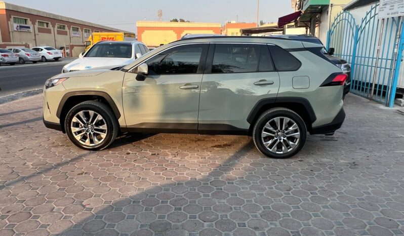 
								Toyota RAV4 XEL full									