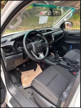 TOYOTA HILUX DOUBLE CABIN