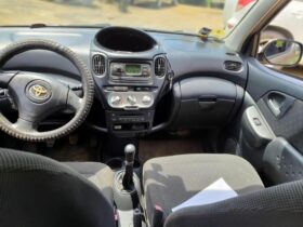 TOYOTA YARIS VERSO 2005