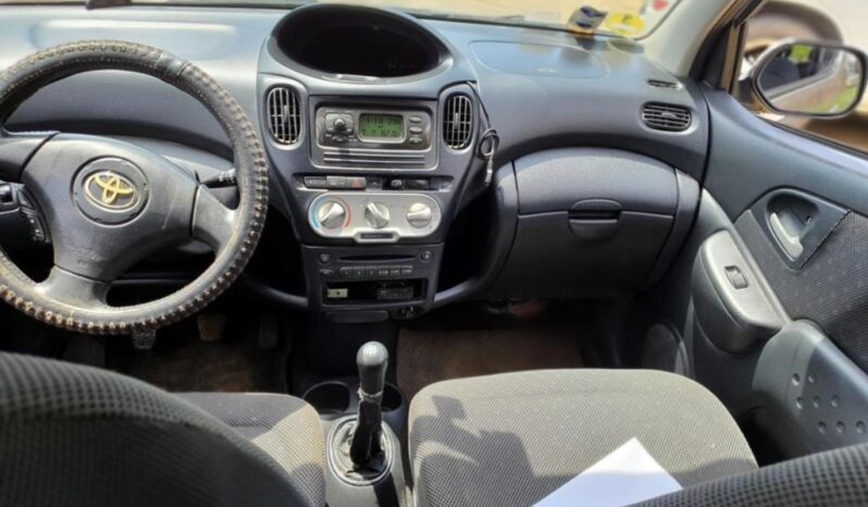 
								TOYOTA YARIS VERSO full									