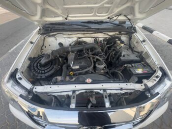 TOYOTA HILUX DOUBLE CABINE
